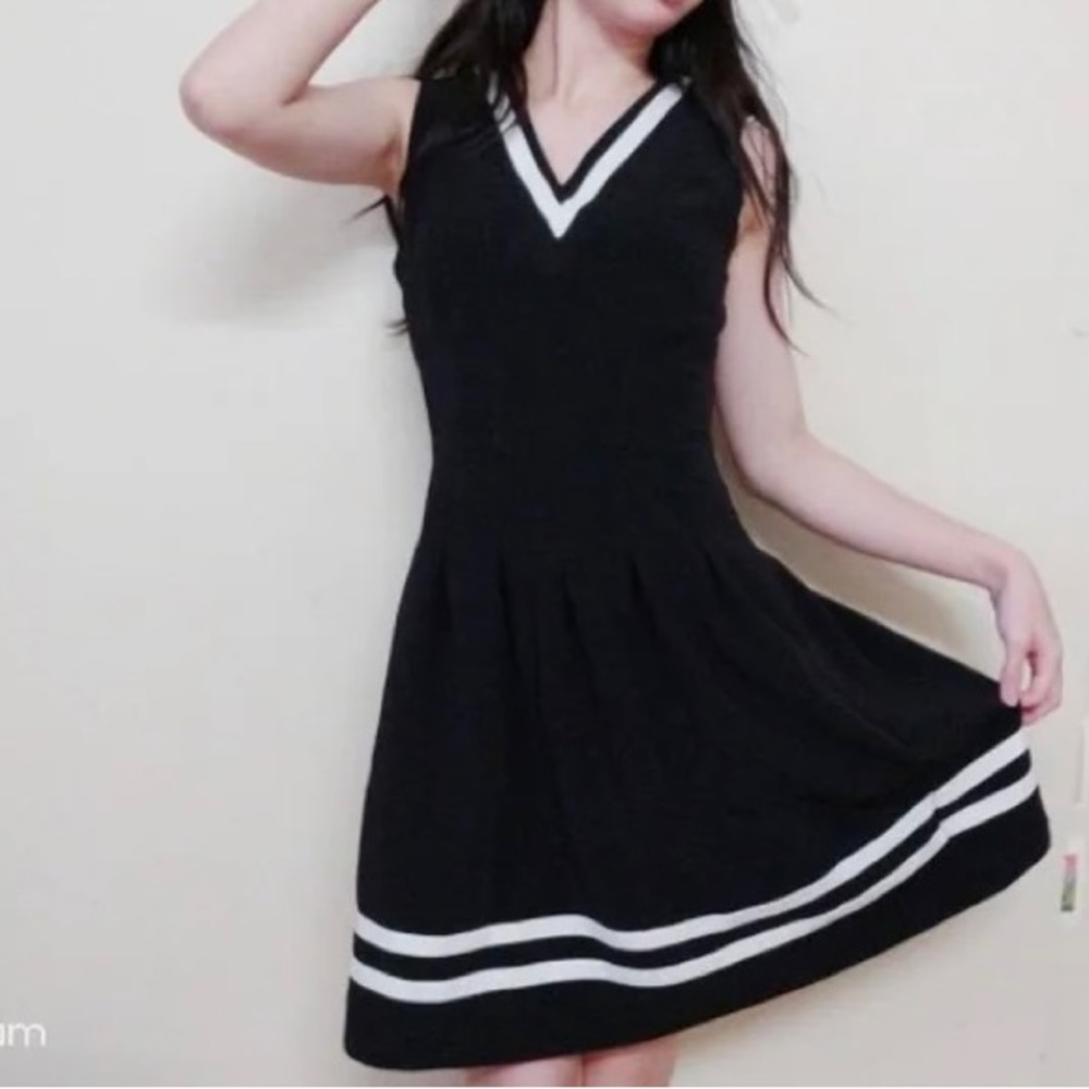 H&M Sleeveless Midi Dress